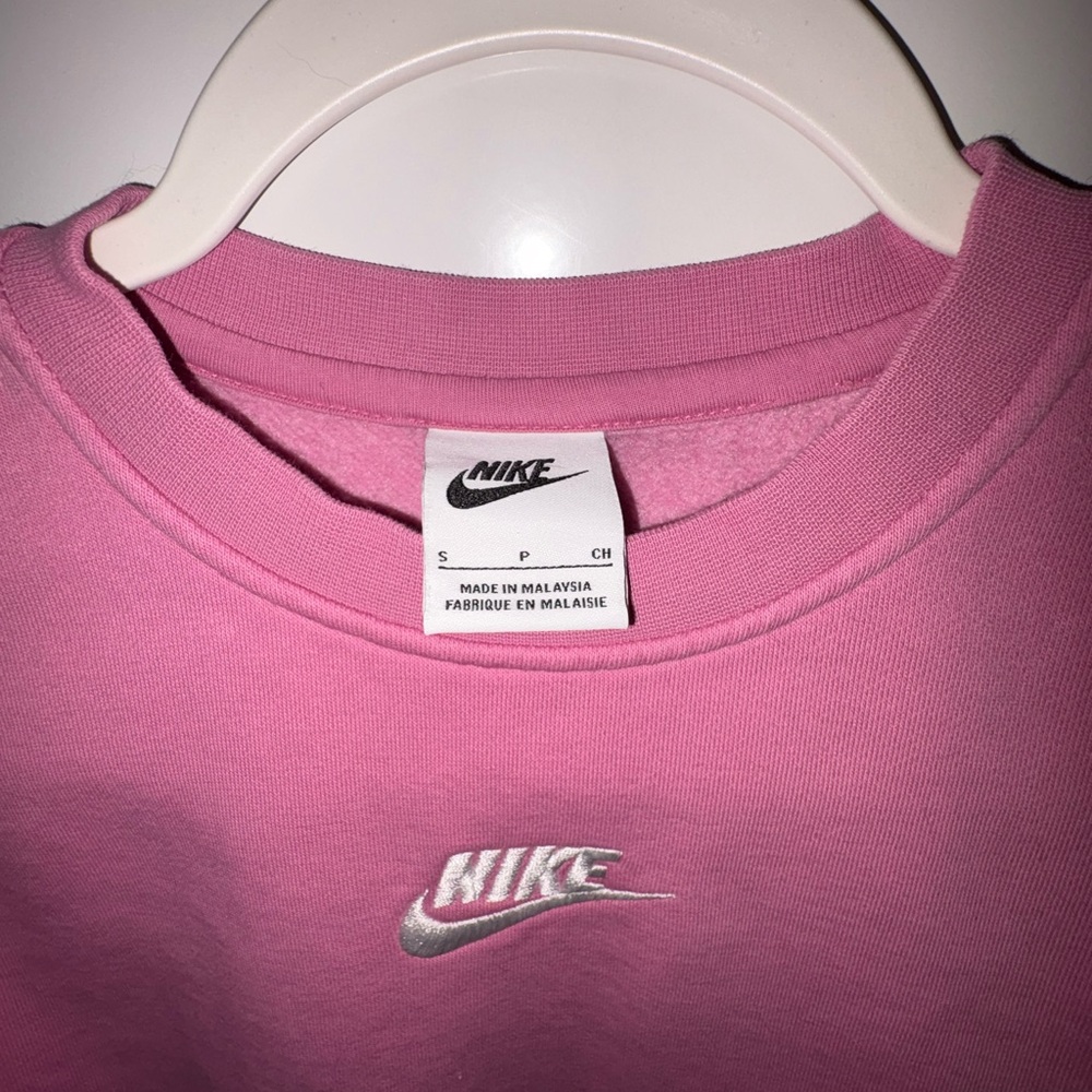 Nike Bubblegum Pink Pullover Sweatshirt